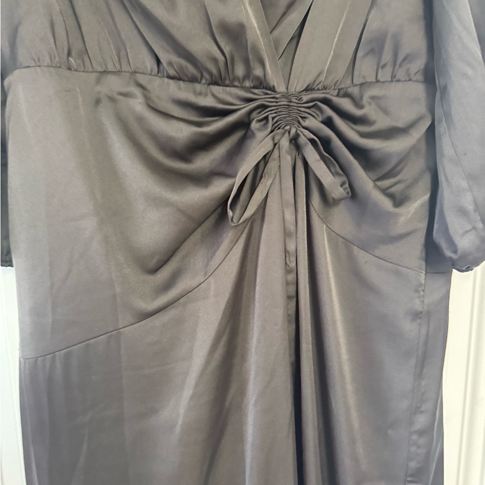 Donna Morgan Black Silk 3/4 Sleeve Dress, Slim Details on Waist, Flirty Hem - Picture 10 of 14